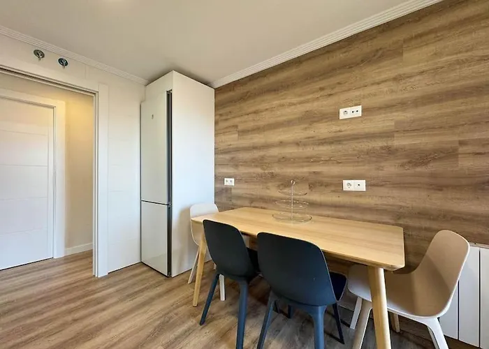 Sol Y Mar Primera Linea Playa Y Surf * Laredo